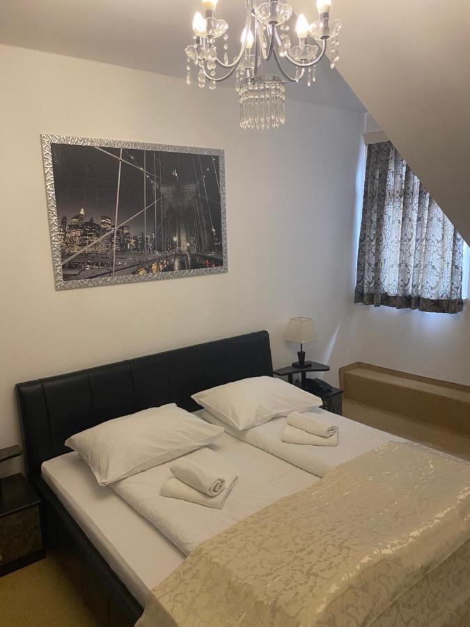 Hotel Martini Zagreb Hotel And Restaurant Сесвете Экстерьер фото